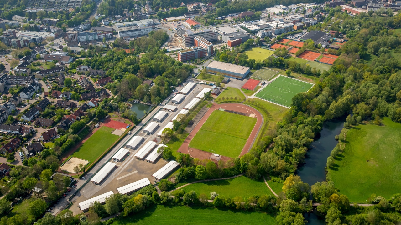 Flüchtlingsunterkünfte, Multifunktions-Holzhäuser