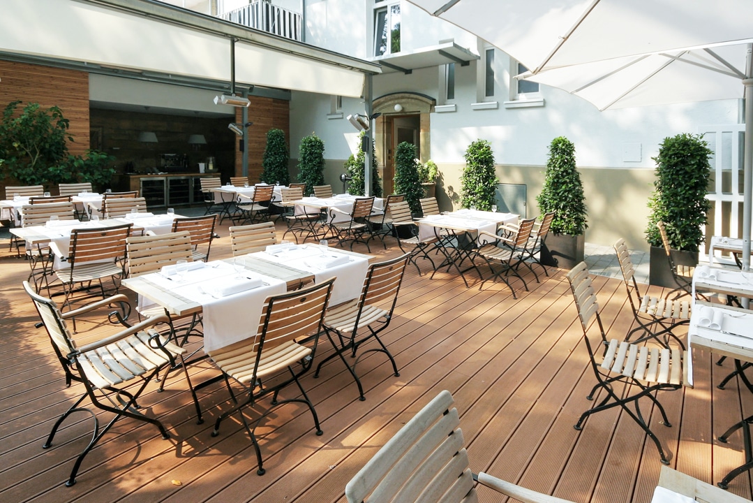 Umbau Gründerzeithaus mit Gastronomie in Stuttgart